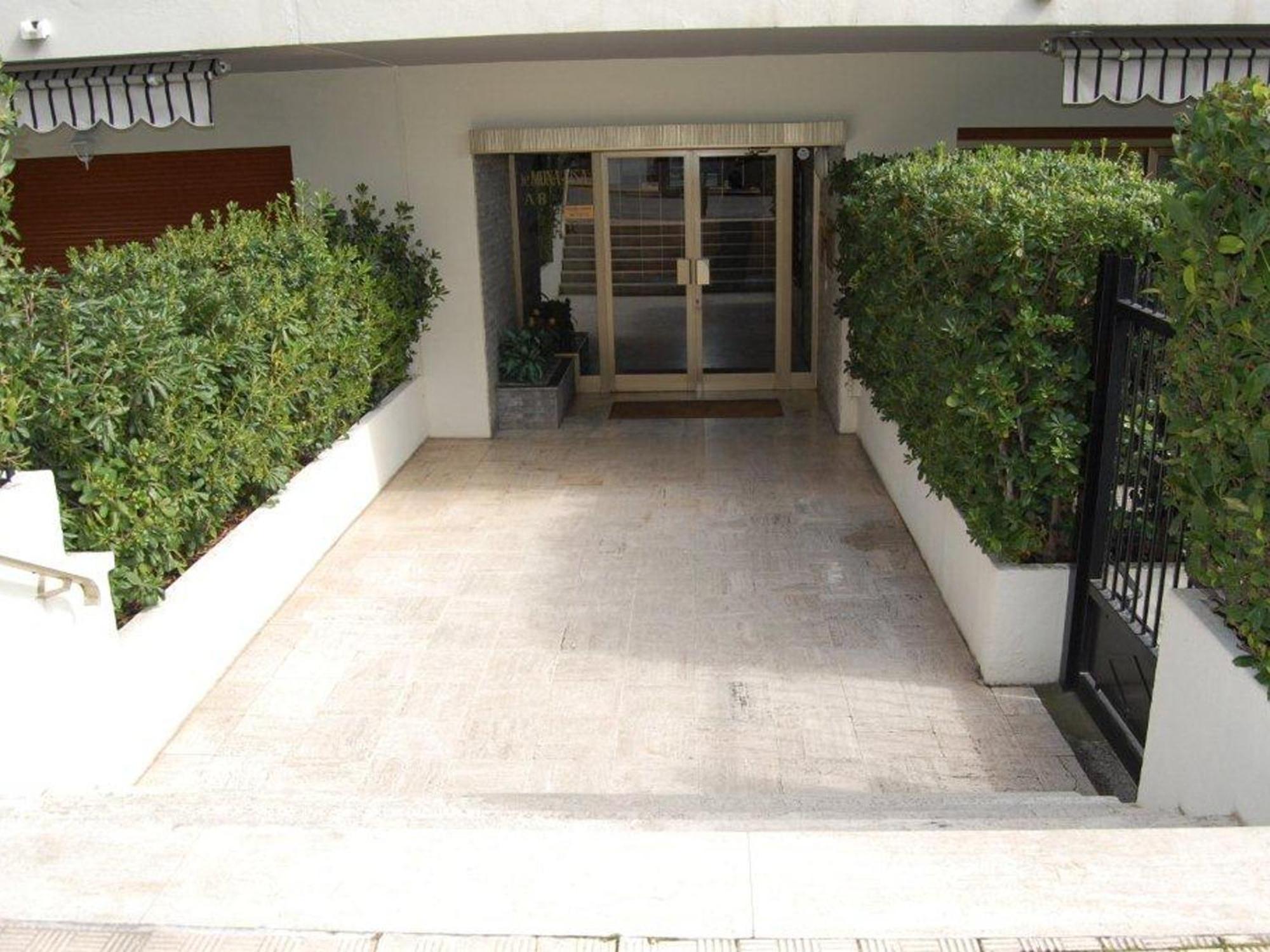 Studio Moderne Avec Terrasse Proche Plages Et Centre, Wifi Gratuit - Fr-1-196-216 Menton Exterior foto