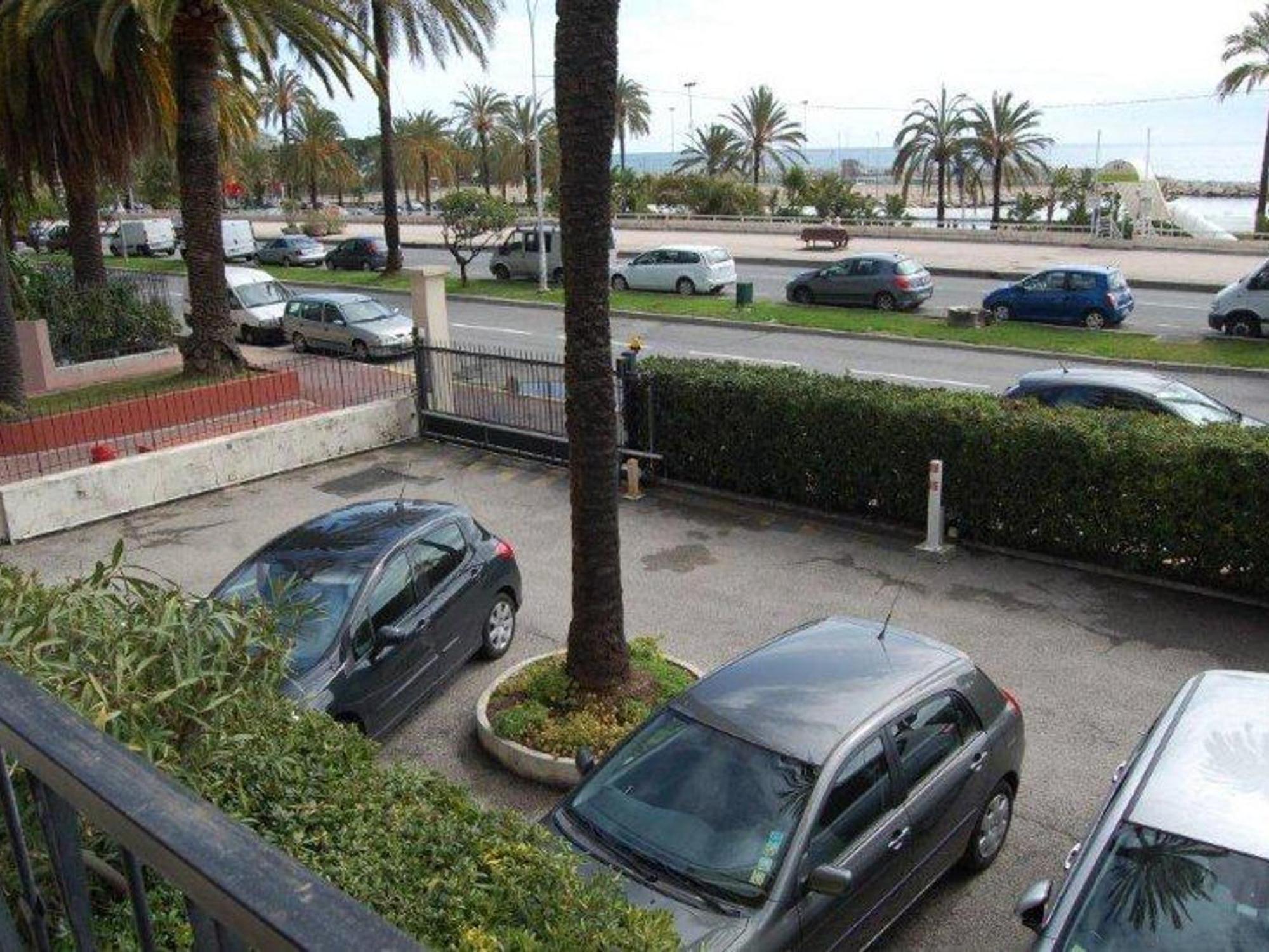 Studio Moderne Avec Terrasse Proche Plages Et Centre, Wifi Gratuit - Fr-1-196-216 Menton Exterior foto